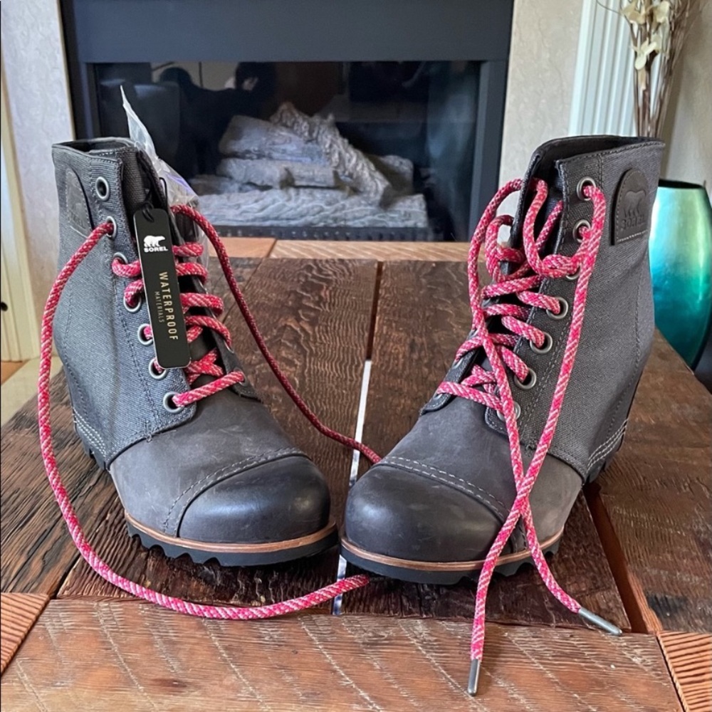 Sorel NWT PDX Wedge